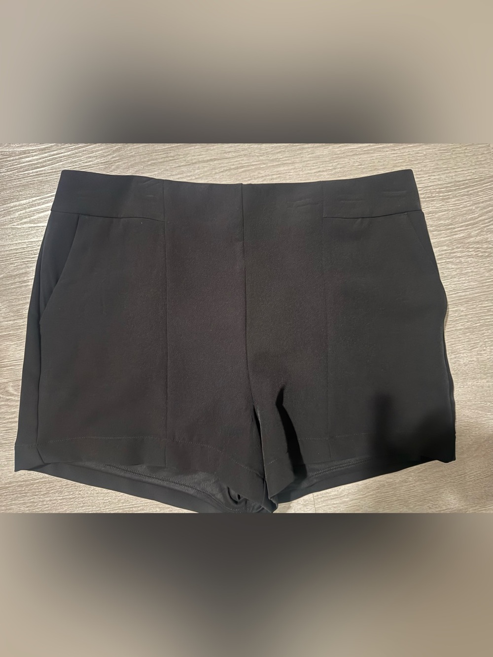 Express shorts - Picture 1 of 3
